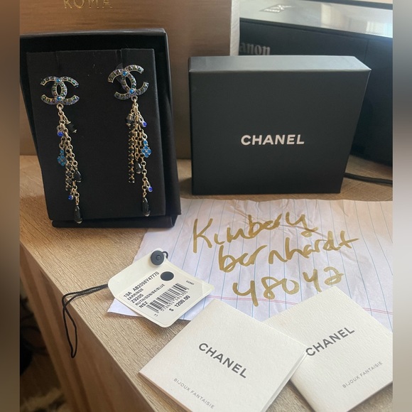 Chanel 19A Earrings - Picture 1 of 8